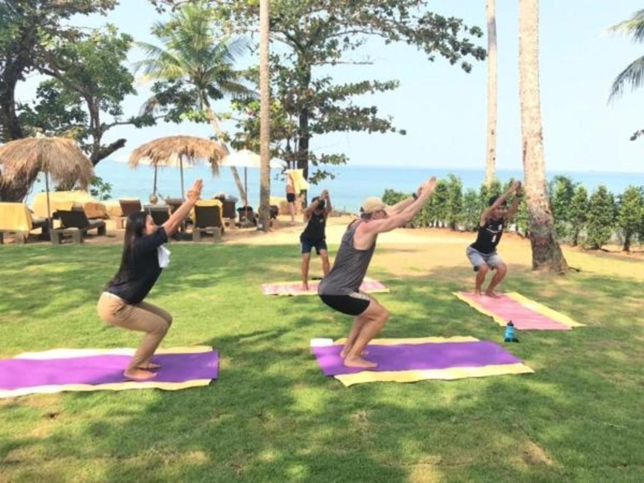 Eden Beach Khaolak Resort And Spa A Lopesan Collection Hotel - Sha Extra Plus Khao Lak Exterior photo A yoga class at a resort in Phuket, Thailand